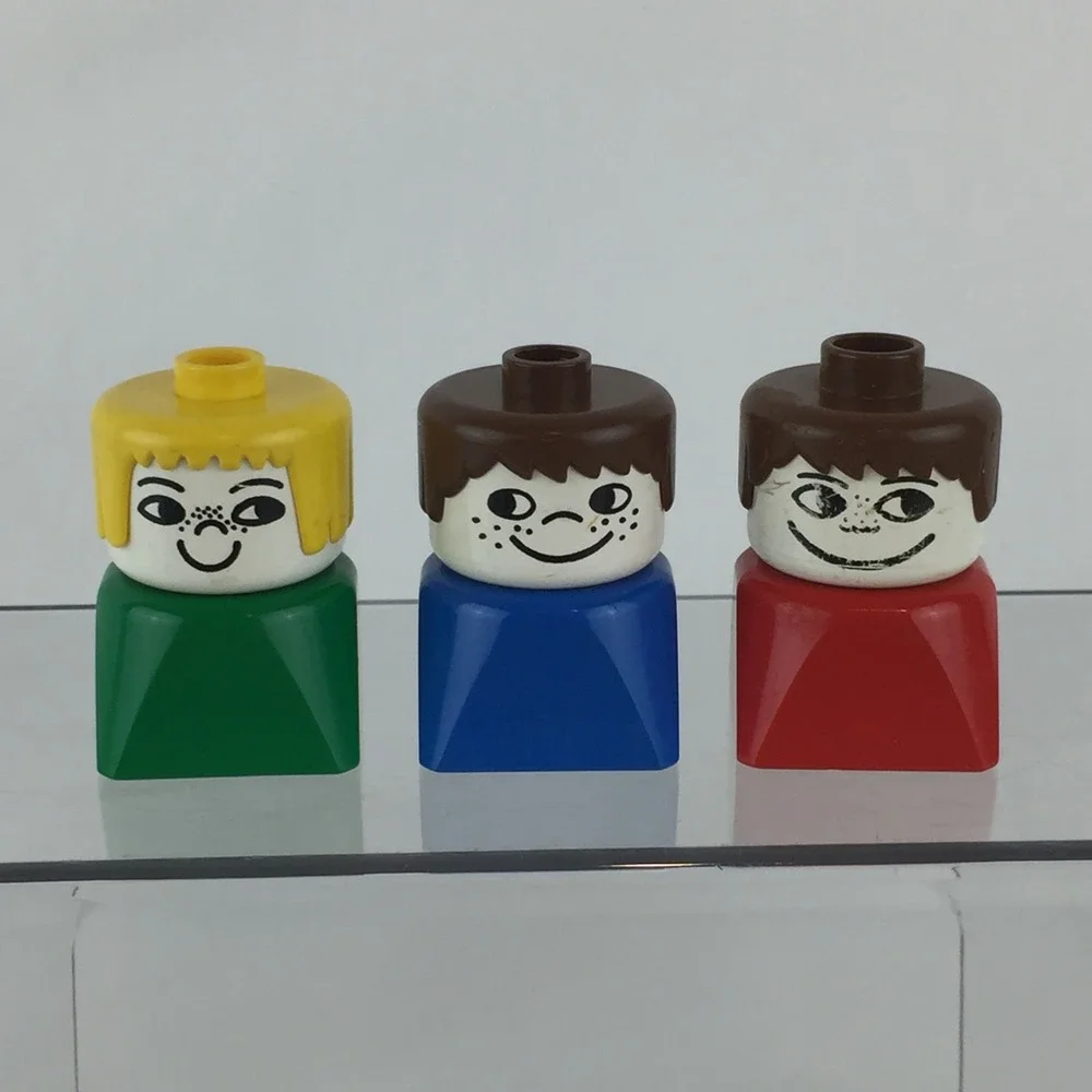 Vintage‎ LEGO Duplo Figures Square Base Lot 9pc Toddler People Dog Chairs Desk